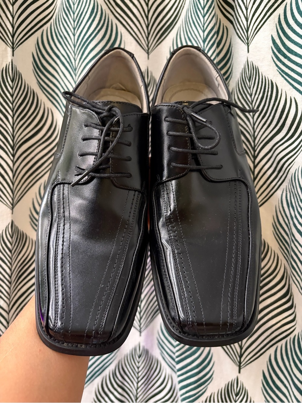 Men's Black Lace-Up Dress Shoes